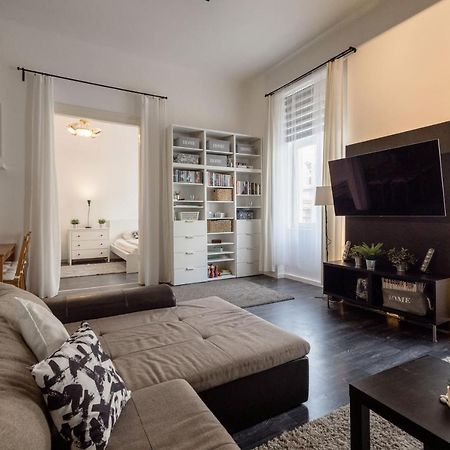 بودابست Spacious Apartment Almassy المظهر الخارجي الصورة