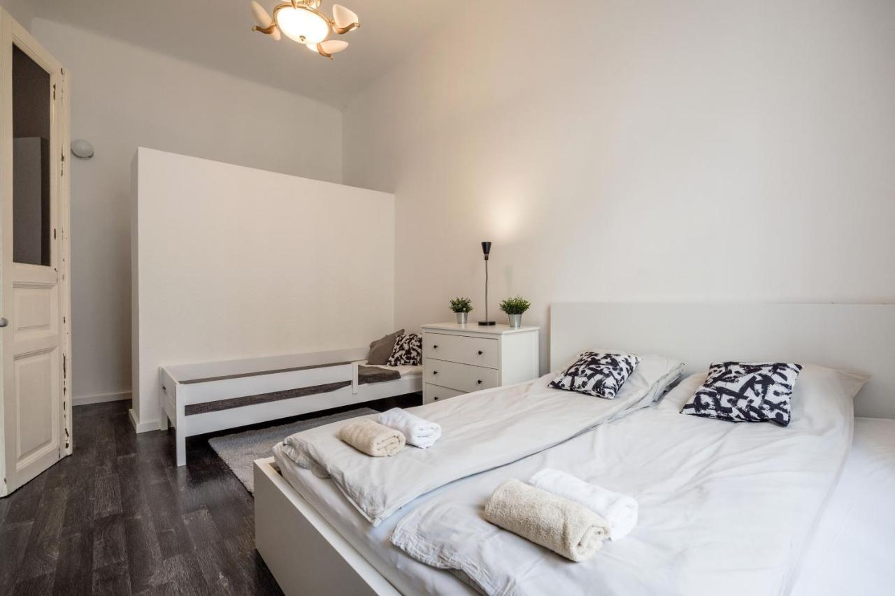 بودابست Spacious Apartment Almassy المظهر الخارجي الصورة