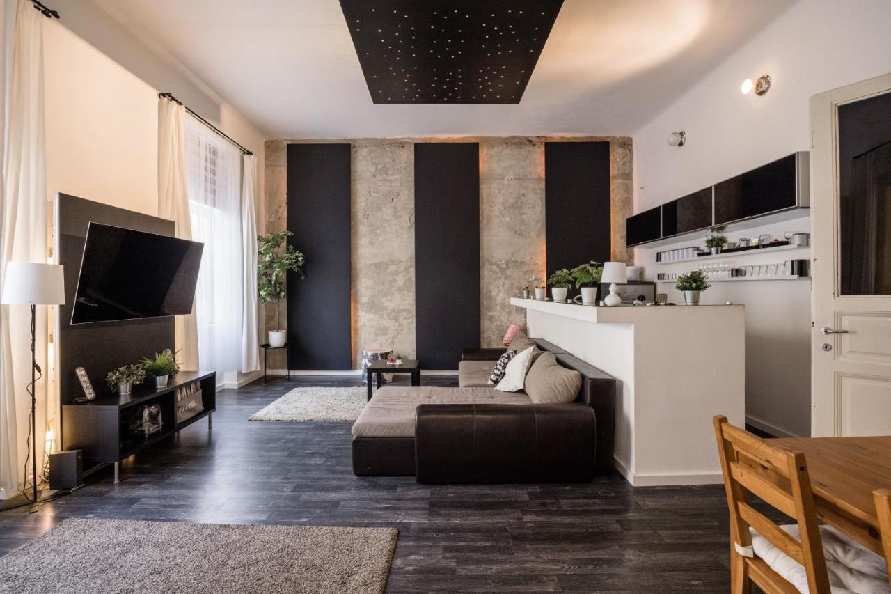 بودابست Spacious Apartment Almassy المظهر الخارجي الصورة