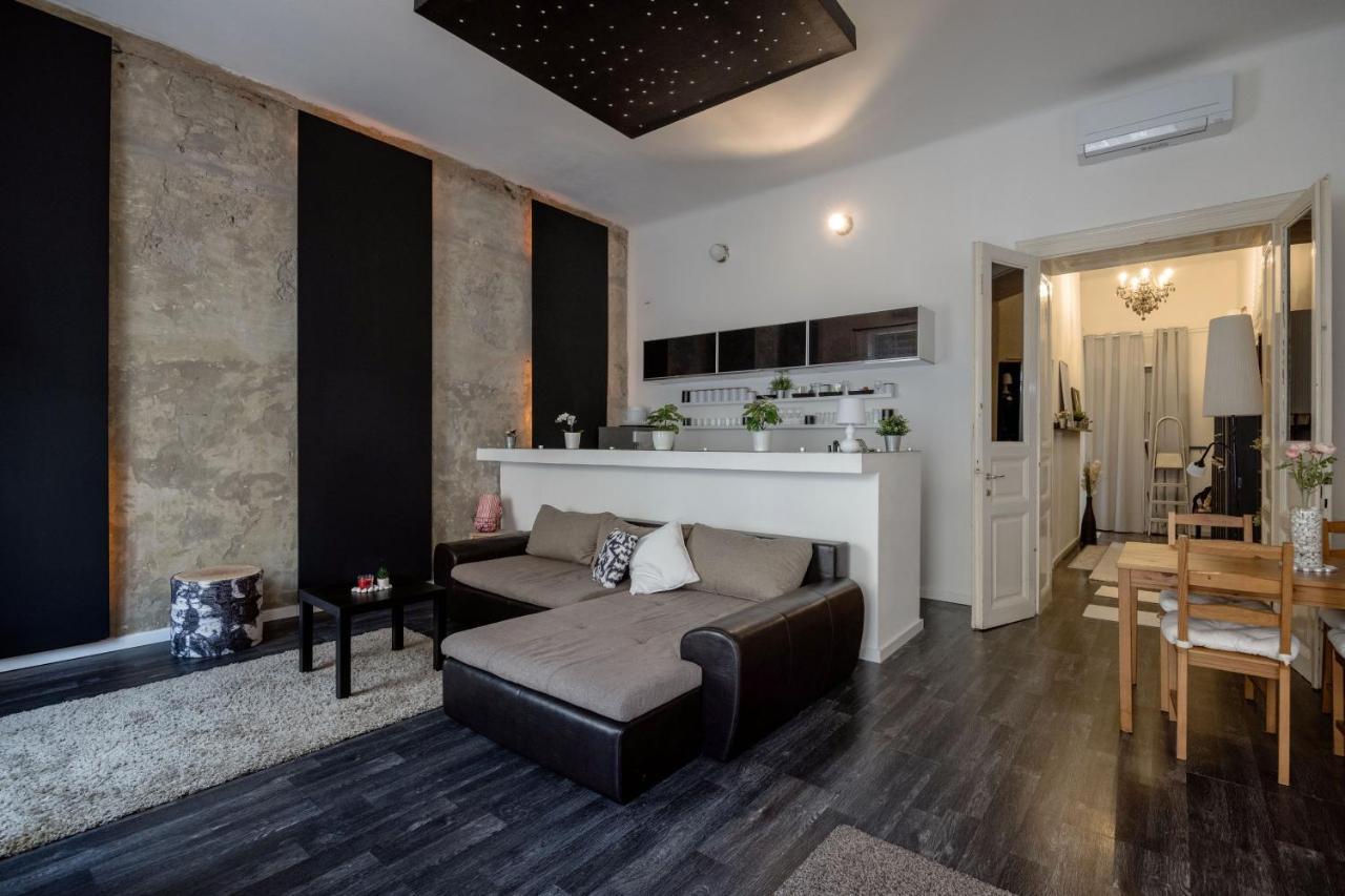 بودابست Spacious Apartment Almassy المظهر الخارجي الصورة